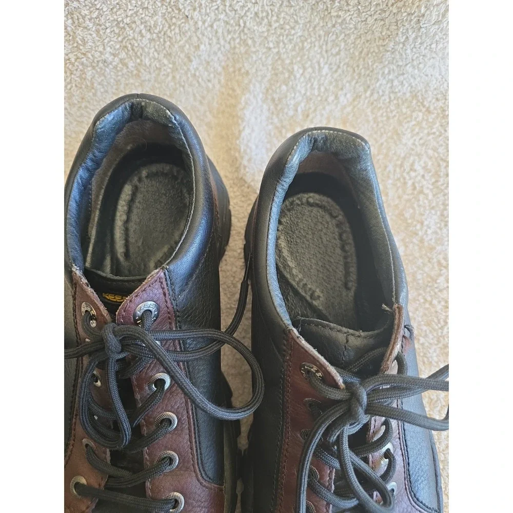 Keen two toned